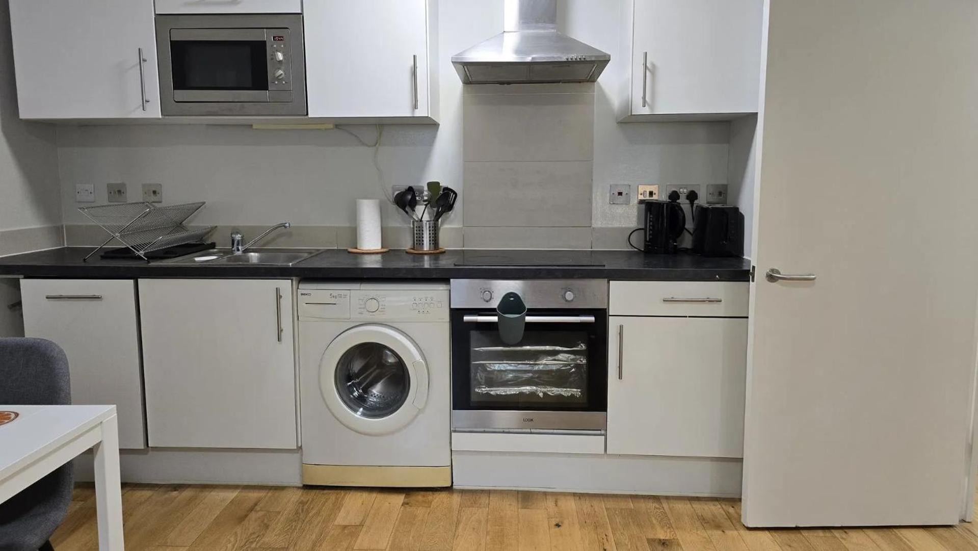 Westciti Chatsworth Road Apartments كرويدون المظهر الخارجي الصورة